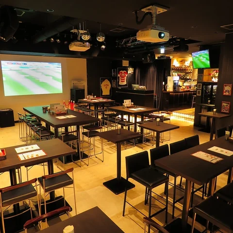 B ONE（ビーワン） 店内