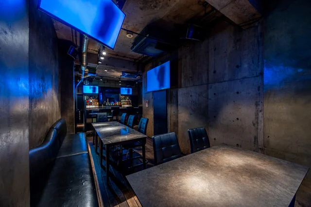 BAR RIVAI（リヴァイ） 店内