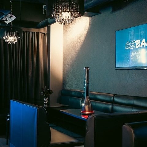 REBARKの店内